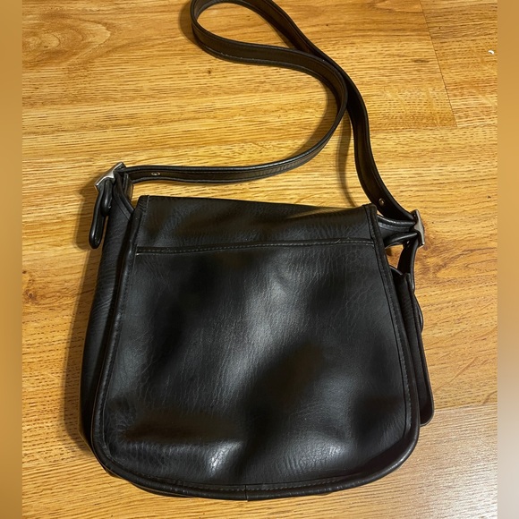 Vintage Coach Flap Front Shoulder Bag Crossbody Black Leather RARE - Picture 3 of 13